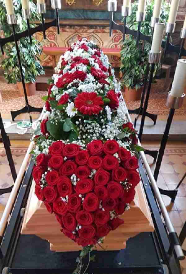 http://www.blumen-kubat.at/data/image/thumpnail/image.php?image=239/blumenkubat_at_article_4424_0.jpg&width=600